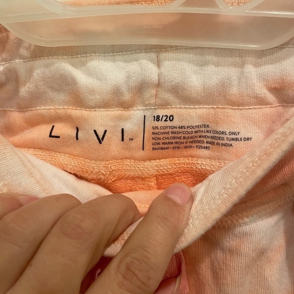 NWT Womens LIVI Active By Lane Bryant Capri Sweats Tye dye Tie dye Plus Size‌‌ - Picture 2 of 9